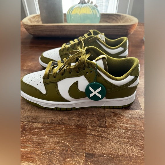 Nike Dunk Low Retro Sneakers in white and khaki - Picture 3 of 7